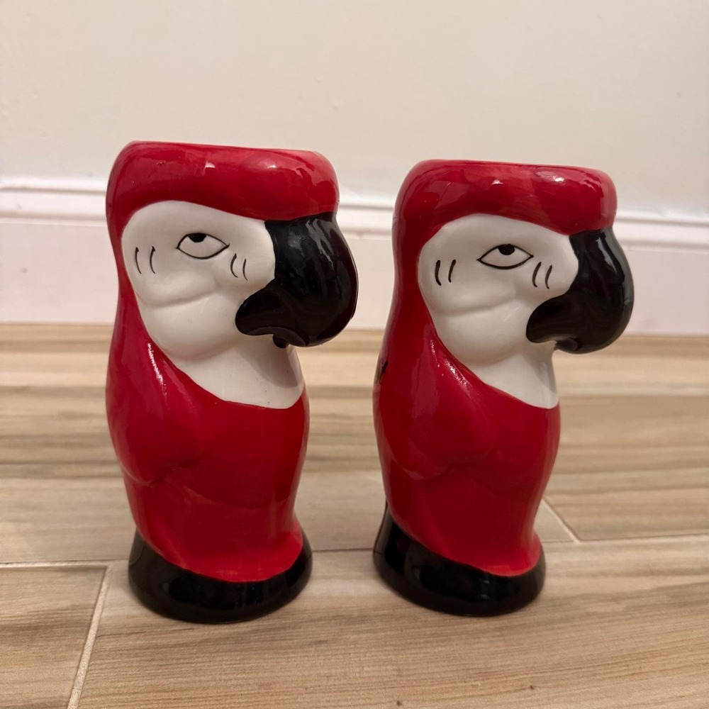 Rainforest Cafe Parrot Souvenir Mugs Set of 2 Red Macaw Ceramic Tiki Glasses
